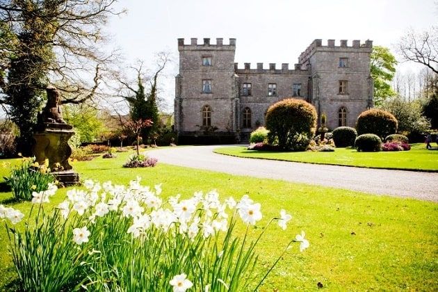 Wedding traditions in Wales