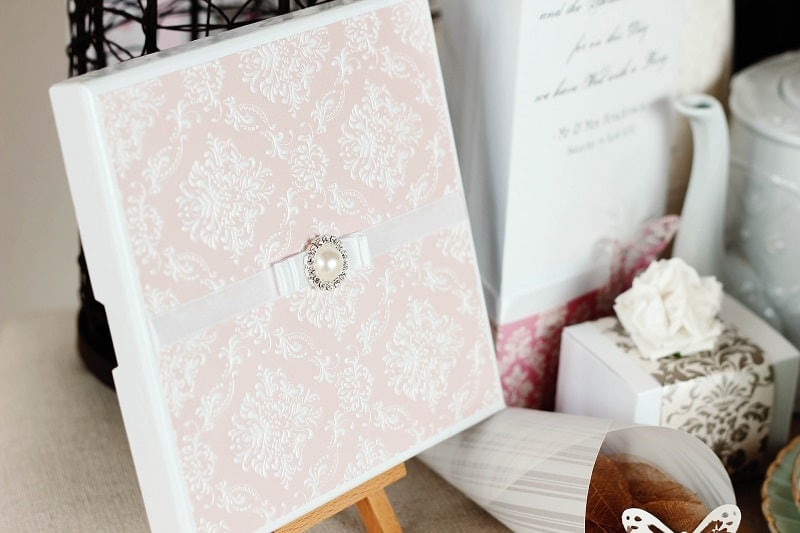 Choosing your wedding stationery